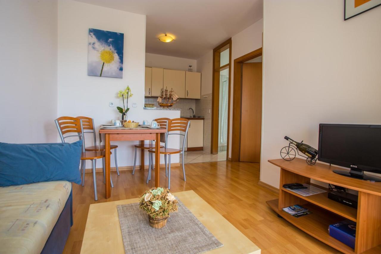 Ferienwohnung Apartman Vlado Vrsar Exterior foto